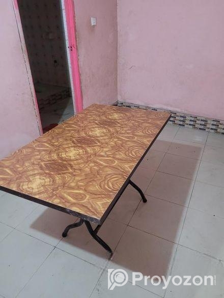 ১৭ দিন ব্যবহার এক পিস ডাইনিং টেবিল