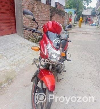 TVS Metro . 2017