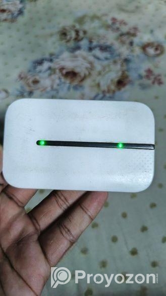 Wifi hotspot / pocket router