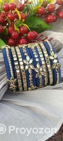 হাতে গড়া শখের সাজ: রঙের মেলায় অনন্য চুড়ি