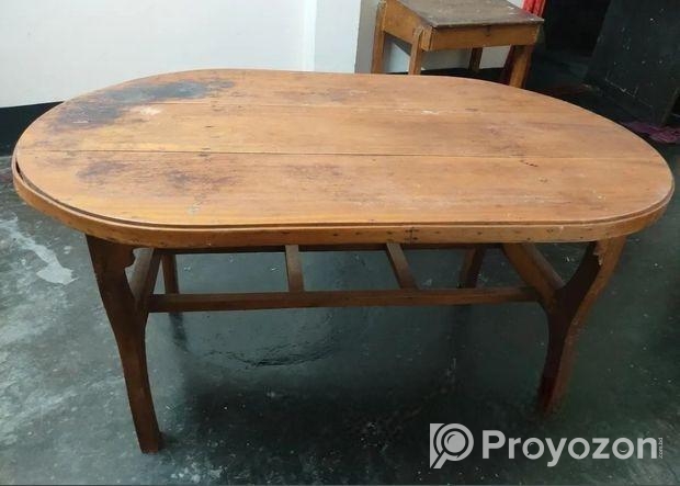 ব্যবহৃত ডাইনিং টেবিল (চেয়ার ছাড়া) + একটি পড়ার ফ্রী