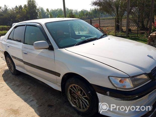 Toyota Premio . 1997