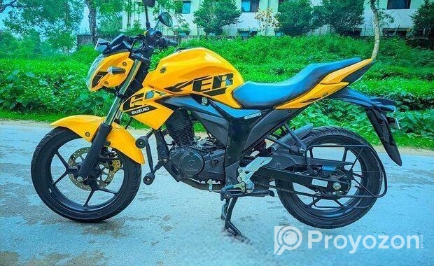 Suzuki Gixxer Monotone ফ্রেশ কন্ডিশন 2023