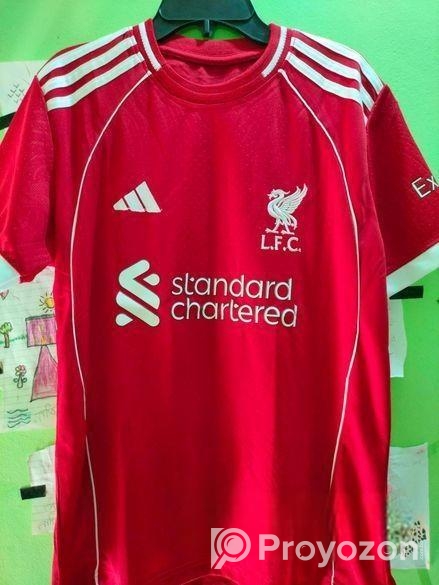 লিভারপুলের নতুন সিজনের জার্সি ২০২৫ ২৬