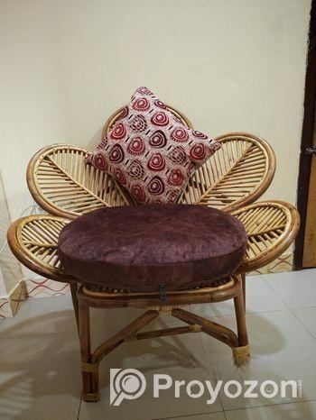 কুশন, পিলো, কাভার সহ বেতের ১ সিটের সোফা