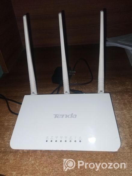 Router Tenda F3