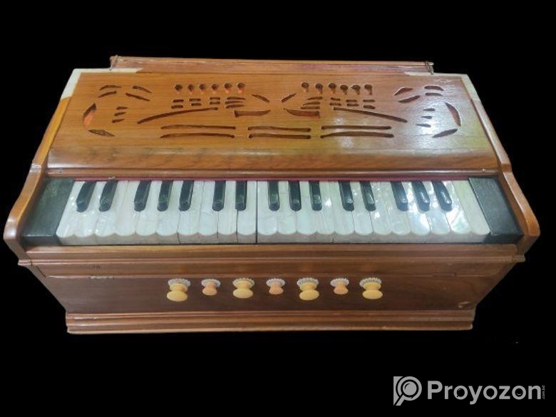 Like New Harmonium (37 Keys)
