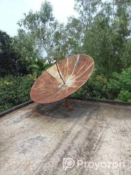 ছি ব্র্যান্ডের ডিসের খাঁচা