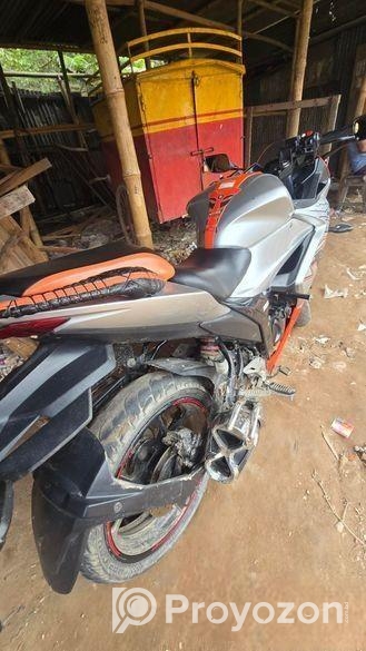 Suzuki Gixxer SF . 2021