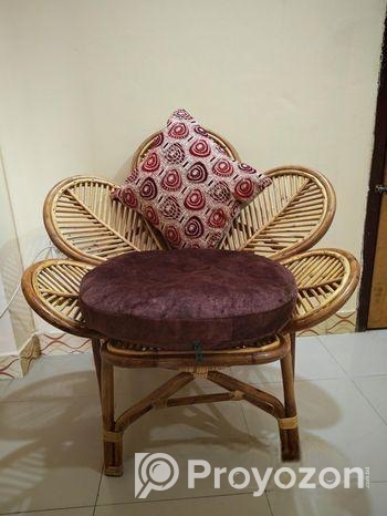 কুশন, পিলো, কাভার সহ বেতের ১ সিটের সোফা