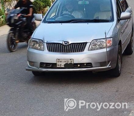 Toyota Corolla . 2005