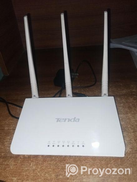 Router Tenda F3
