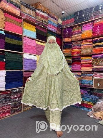 লিলেন কাপরের সেট খিমার।