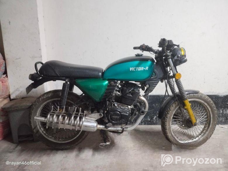 Lifan Victor R Cafe Racer 2024