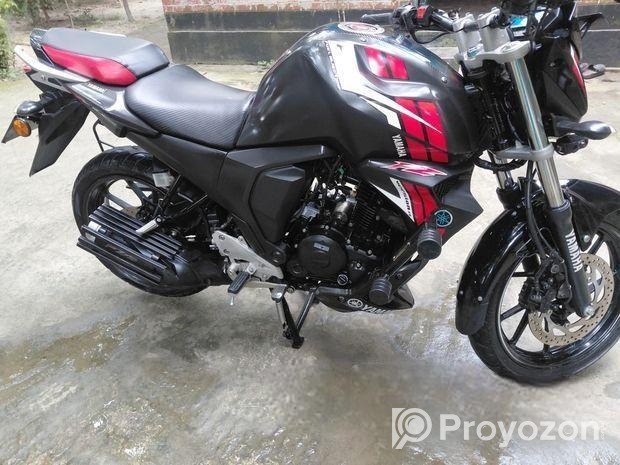 Yamaha FZs V2 . 2023