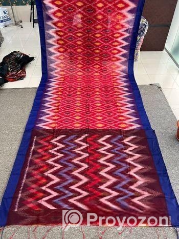 ঈতাদ্দ শাড়ি