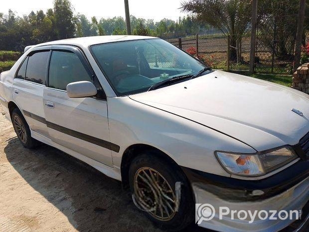 Toyota Premio . 1997