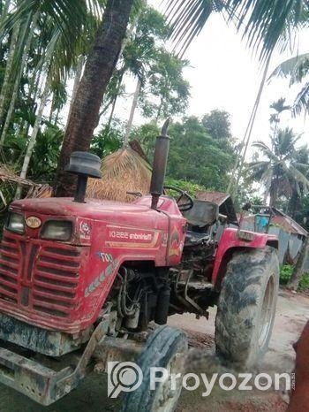 Mahindra Tructor