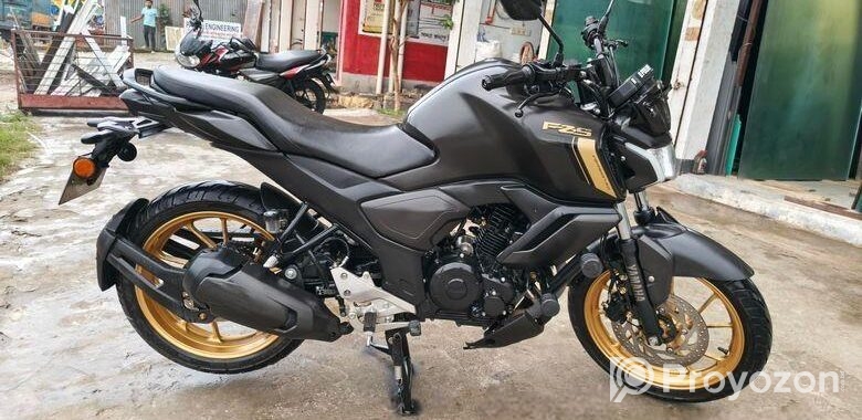 Yamaha Fzs V4 BS 7 fast malik 2025