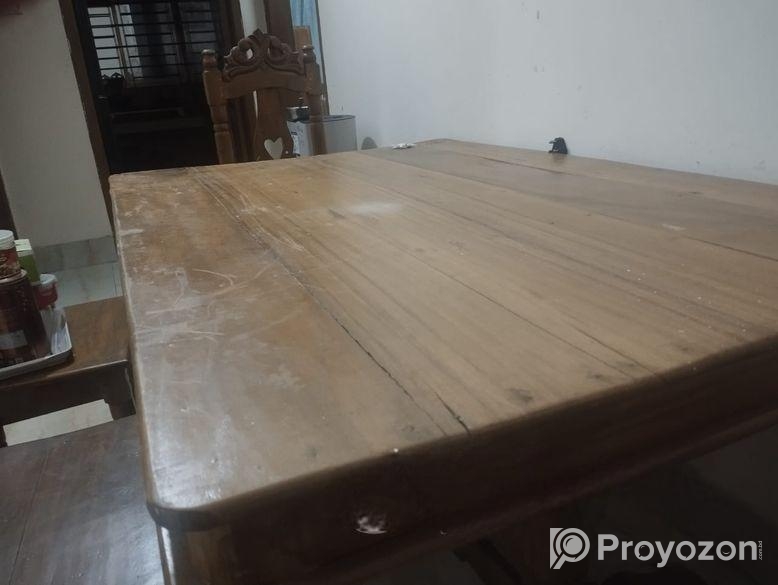 Dining Table For Sale with Four Chair