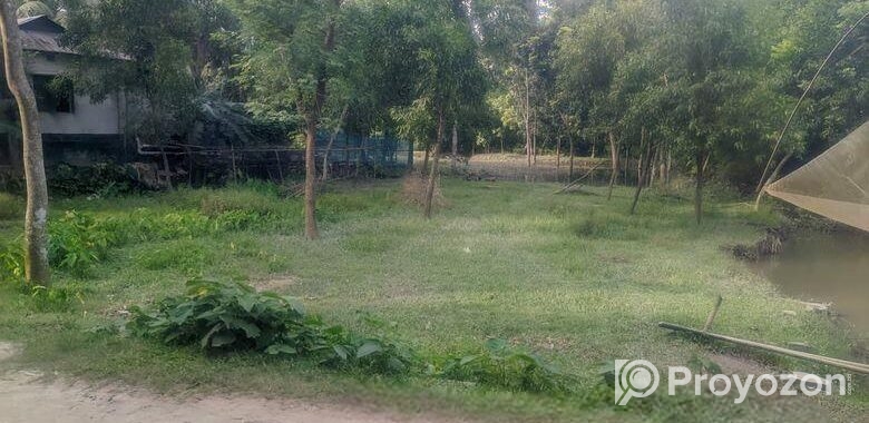 রাস্তের পাশে ১৩ শতক জমি জরুরীভিত্তিতে বিক্রয় হবে।