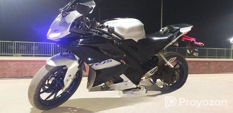 Yamaha R15 V3 Monster Edition . 2020