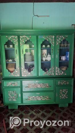 ওয়াল শুকেস