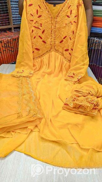 cগ্রাউন থ্রী পিস ২০২৫