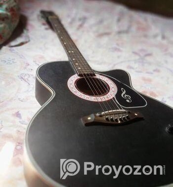 Guitar for sale