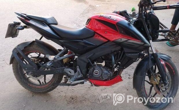 Bajaj Pulsar NS 160 . 2022