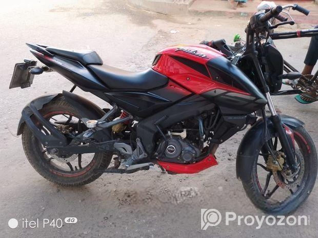 Bajaj Pulsar NS 160 . 2022