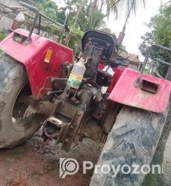 Mahindra Tructor