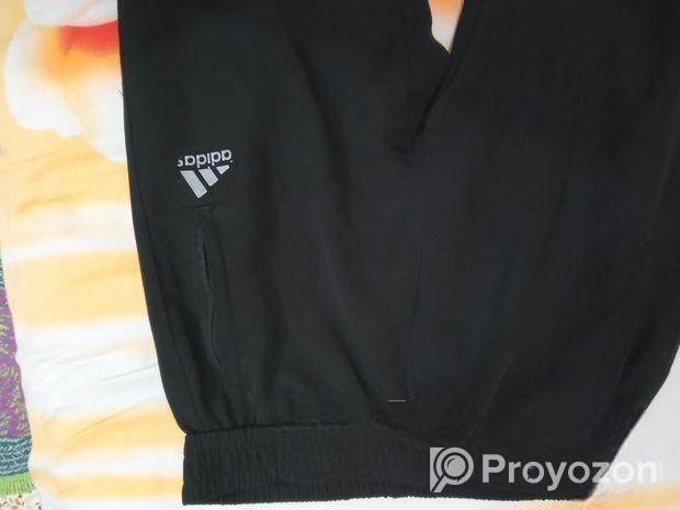 ট্রাউজার বিক্রি হবে