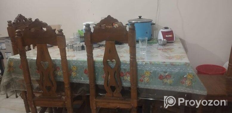 Dining Table For Sale with Four Chair