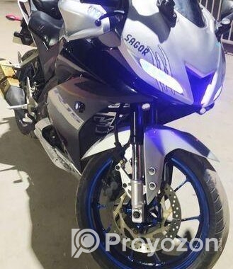 Yamaha R15 V3 Monster Edition . 2020
