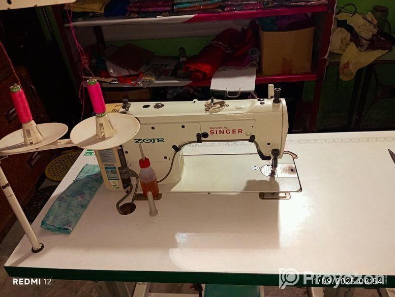 ১টি জুজি সেলাই মেশিন