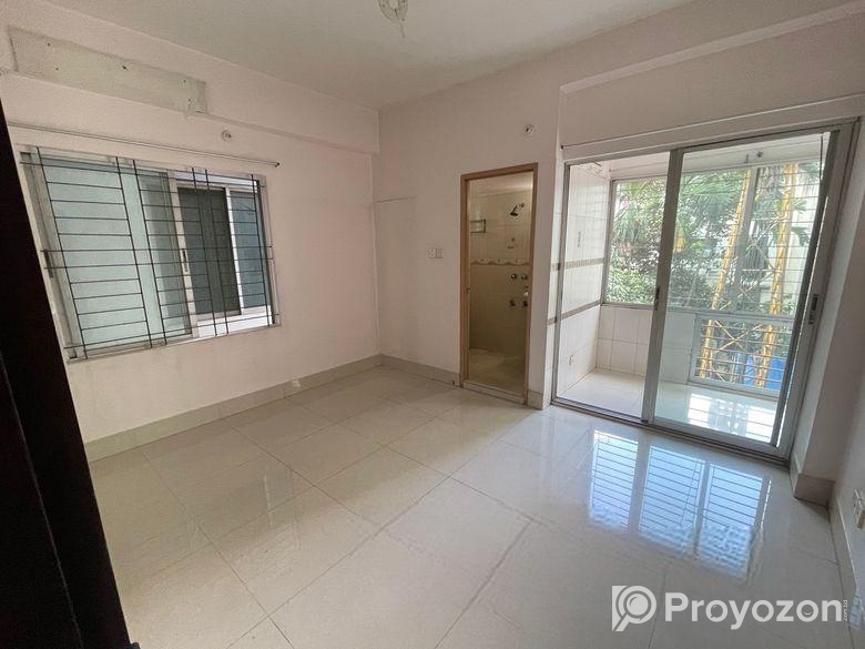 রিং রোড থেকে মাত্র ৫০ মিটার – ২ বেড ৩ বাথ