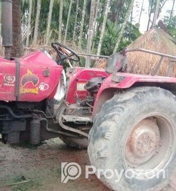Mahindra Tructor