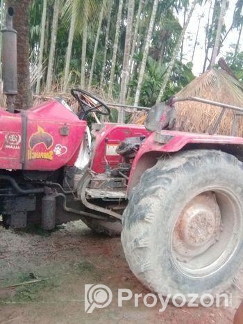 Mahindra Tructor