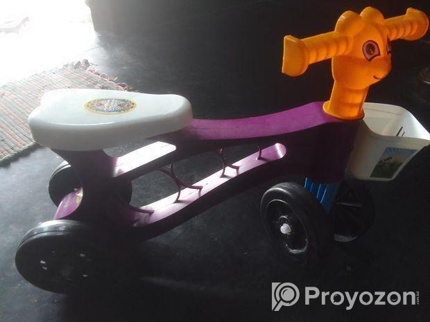 শিশুদের ছোট রিকশা