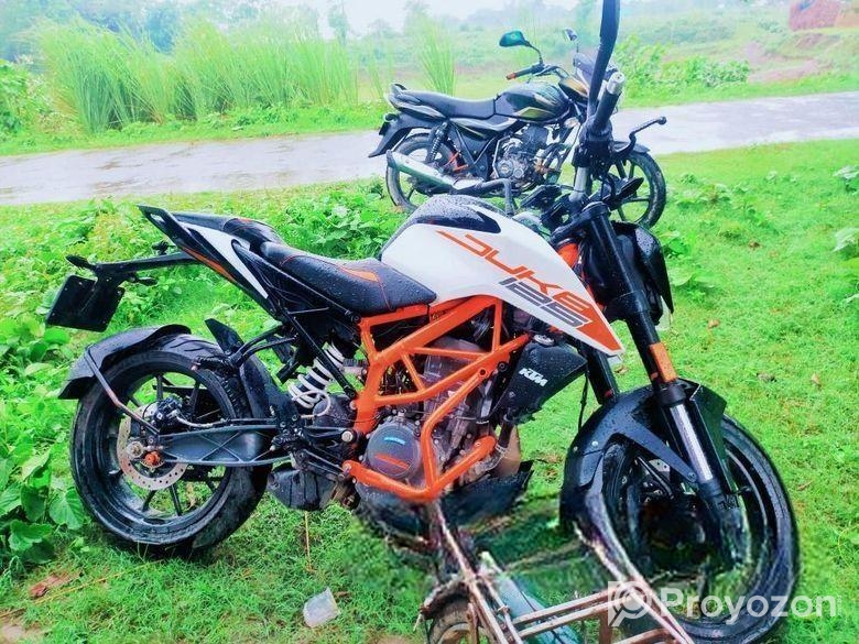 KTM Duke 125 ` 2022