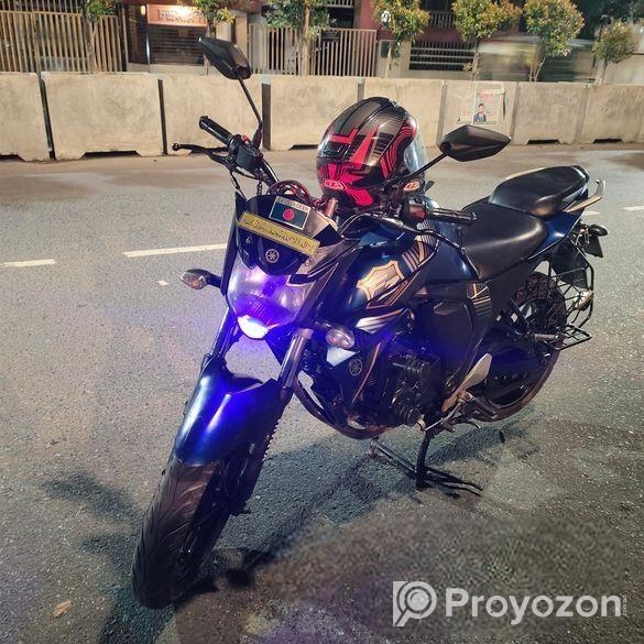 Yamaha FZs V2 . 2022