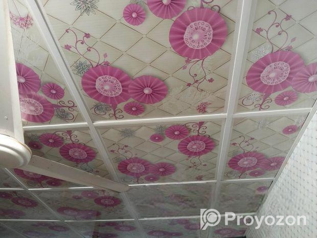 রুমের ভিতর সিলিং এর কাজ করা হয়