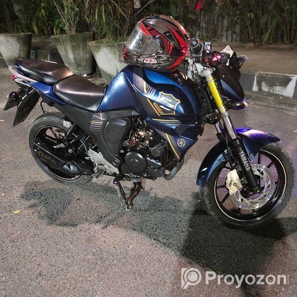 Yamaha FZs V2 . 2022