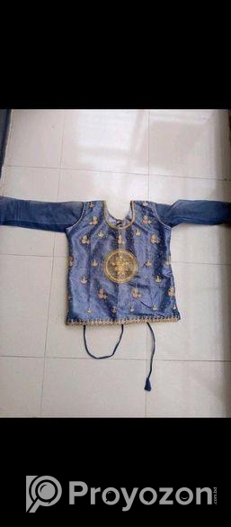 লেহেঙ্গাটি সেল করা হবে। একবার ব্যবহ্রত।