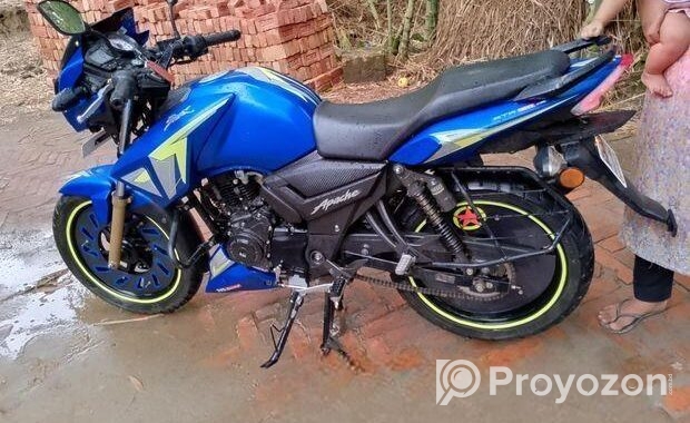 TVS Apache RTR 160 . 2024