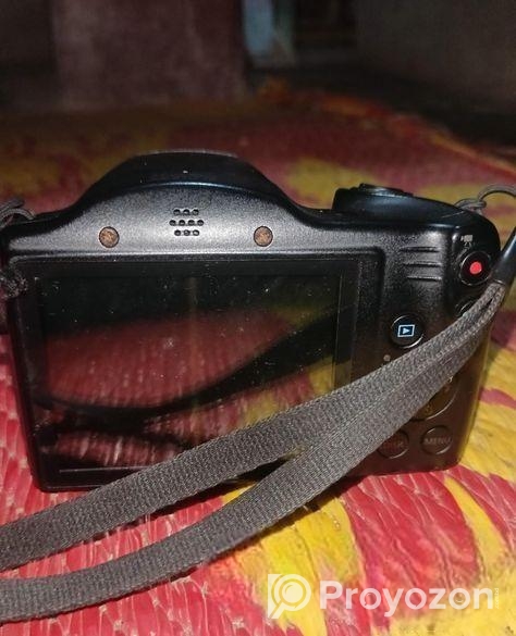 ক্যানন সেমি ডি এস এলআর ক্যামেরা