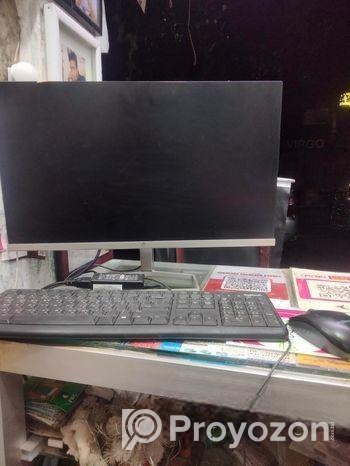 Desktop computer