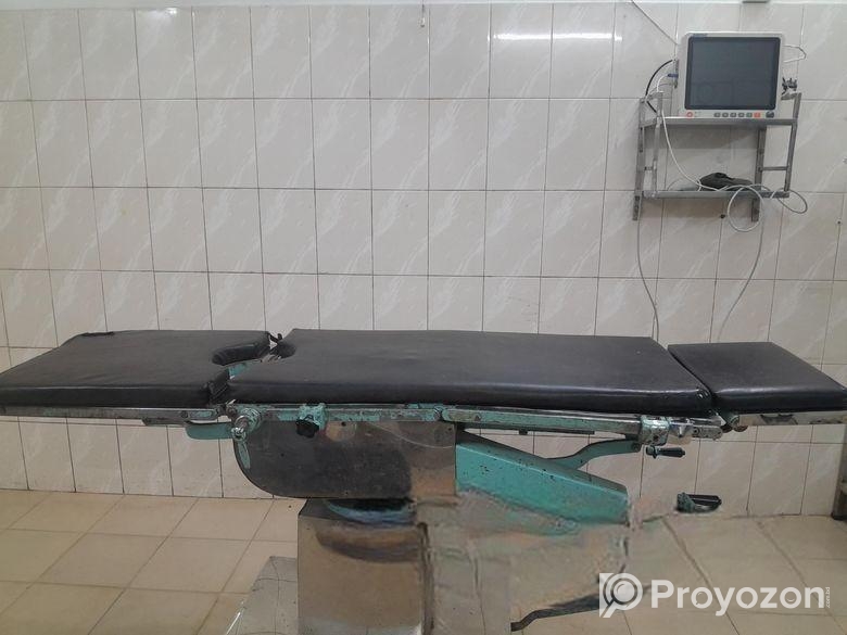 অপারেশন টেবিল