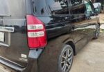 Toyota Noah 2011